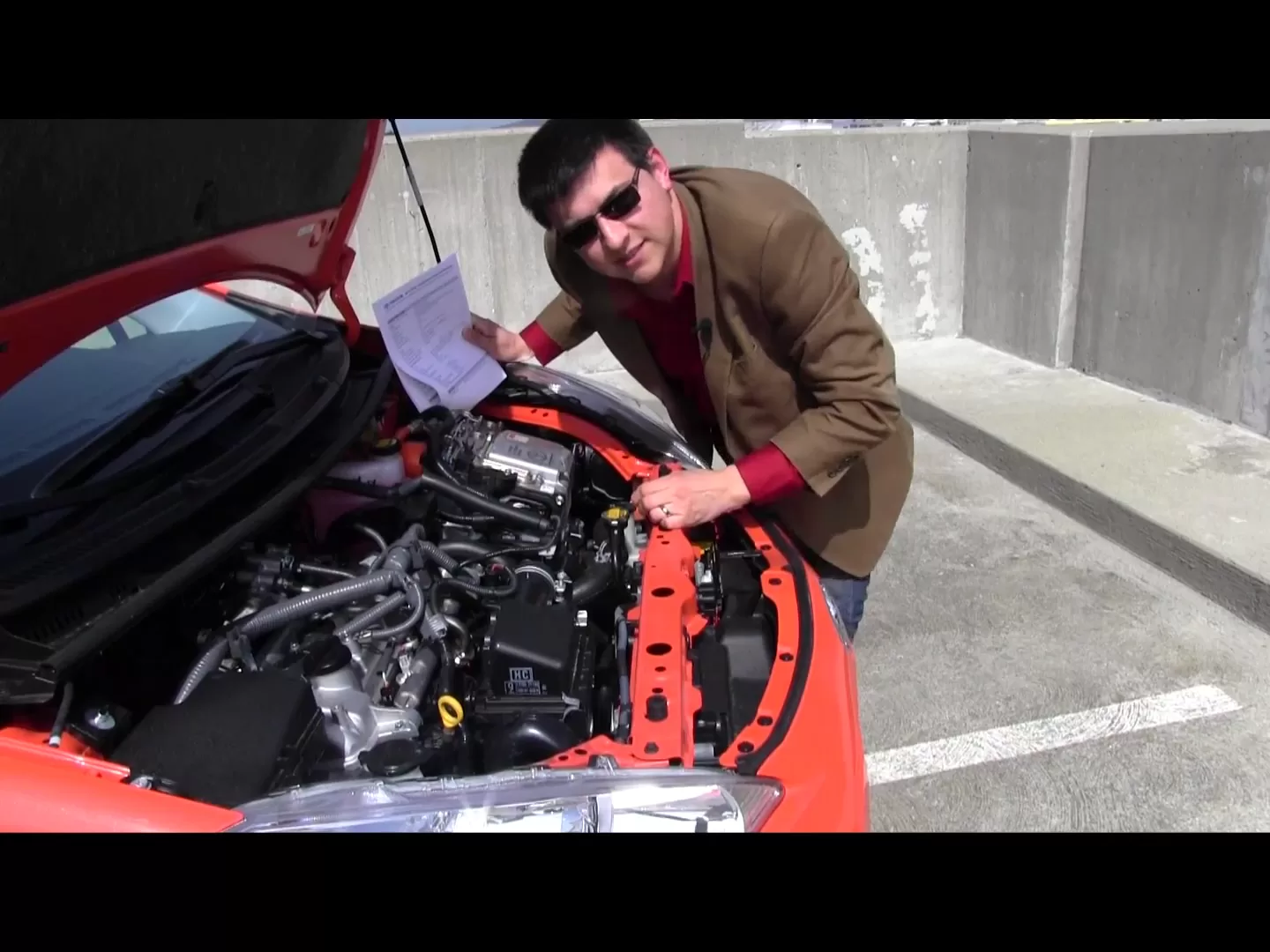 2012-2014 Toyota Prius C Review and Road Test