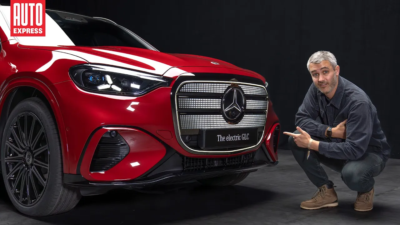 New Mercedes GLC: Behold, the 39-inch touchscreen!