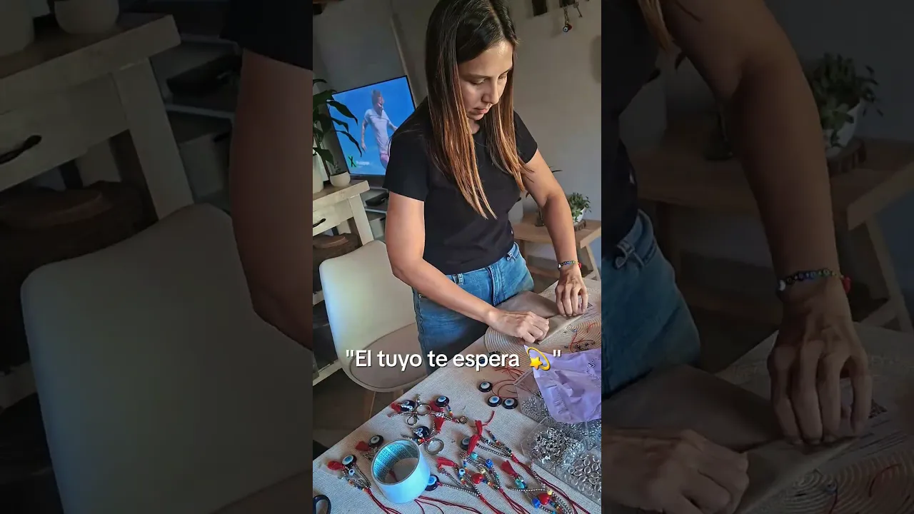 Video de De La Tierra Amuletos