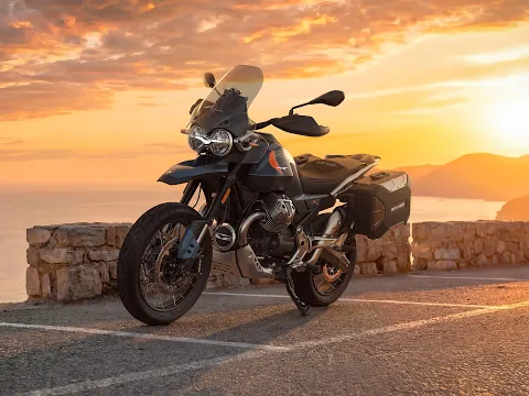 2027 Moto Guzzi V85 Tt Travel Thumbnail alt
