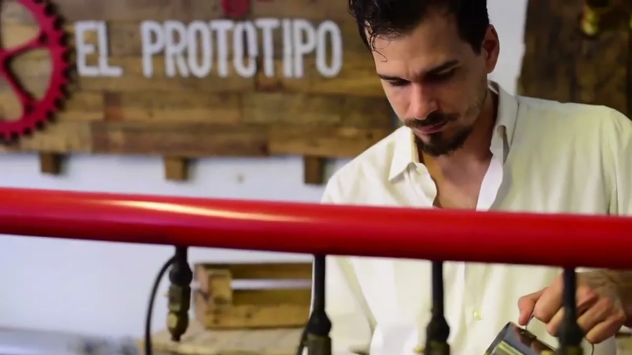 Video de Bicicleta Roja