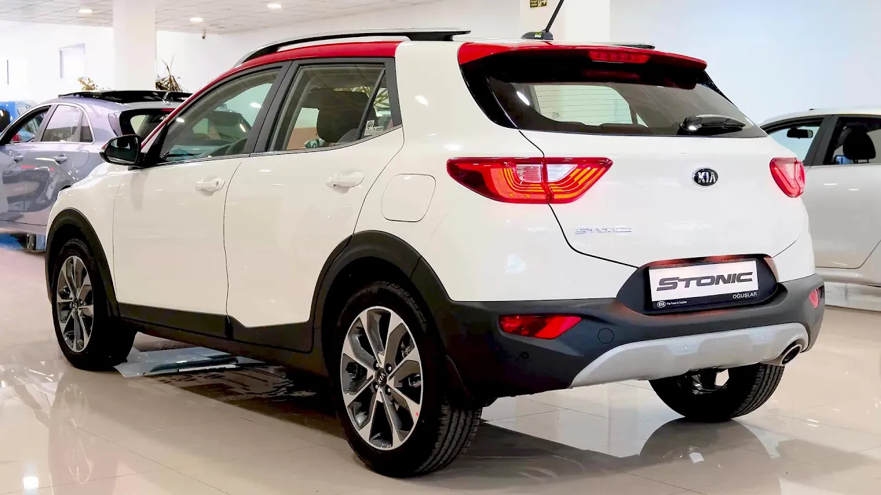 2021 Kia Stonic - Exterior and interior Details (Stylish Car)