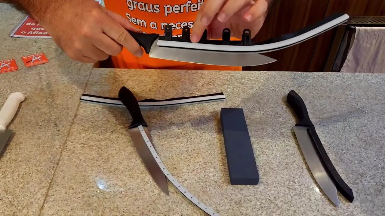 Vídeo de Afiador Robô - Afiador de facas  