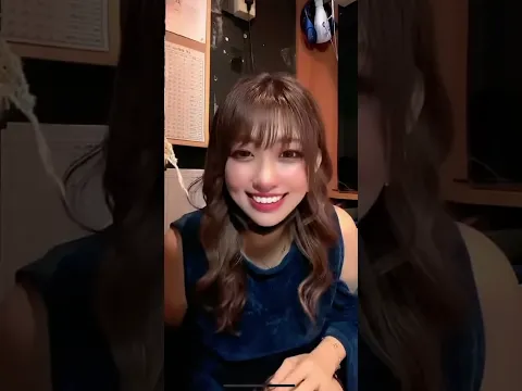 【TikTokライブ】隙間から白い色が、????