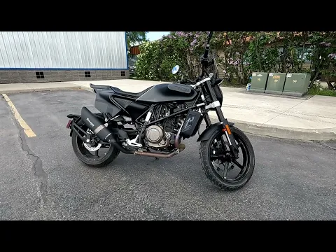 2019 Husqvarna Svartpilen 701 Thumbnail alt