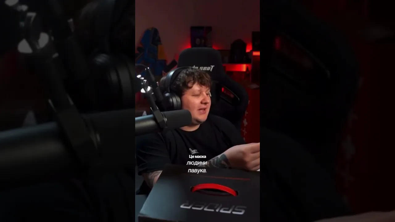 Маска Человека-паука с подвижными глазами на пульте-кольце, три цвета