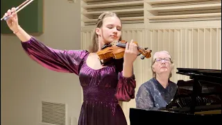 Violin Recital of 14 year old Karolina Protsenko | Mendelssohn Violin Concerto 1st mov