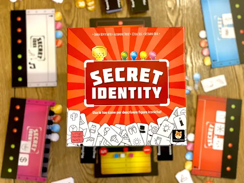 Secret Identity - Unboxing & Setup - Little Rocket Games - gioco da tavolo