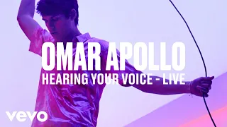 Omar Apollo - &quot;Hearing Your Voice&quot; (Live) | Vevo DSCVR