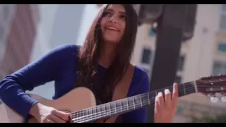 Claudia Prieto - Extranjera (Video Oficial)