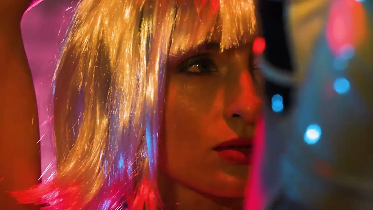 Video de Venus Exotic Boutique | Sapatos e Barras de Pole Dance