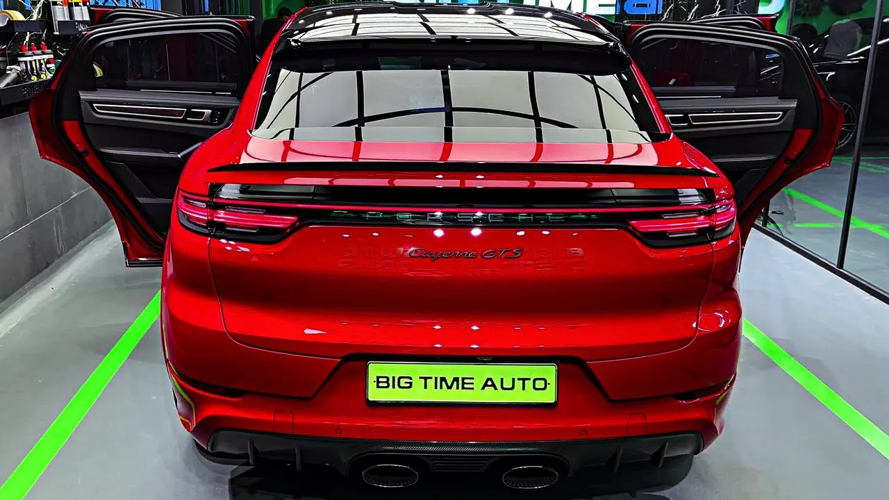 2023 Porsche Cayenne GTS - Sound, interior and Exterior Details