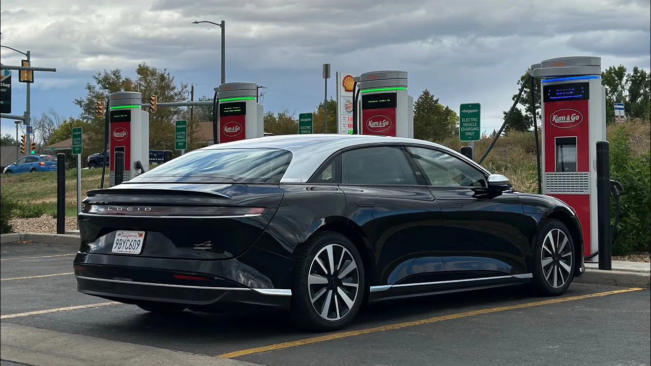 Lucid Air Grand Touring 70-MPH Highway Range Test (19" Aero Wheels)