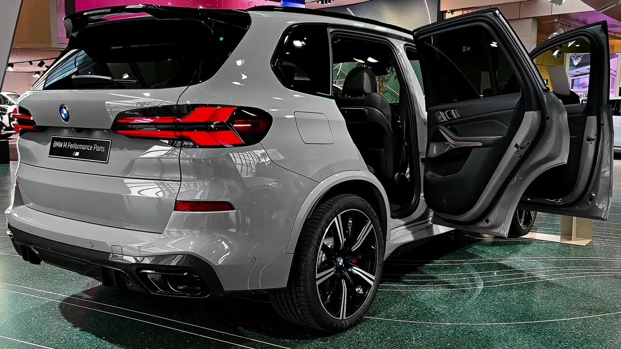 2023 BMW X5 - interior and Exterior Details (Wild SUV)