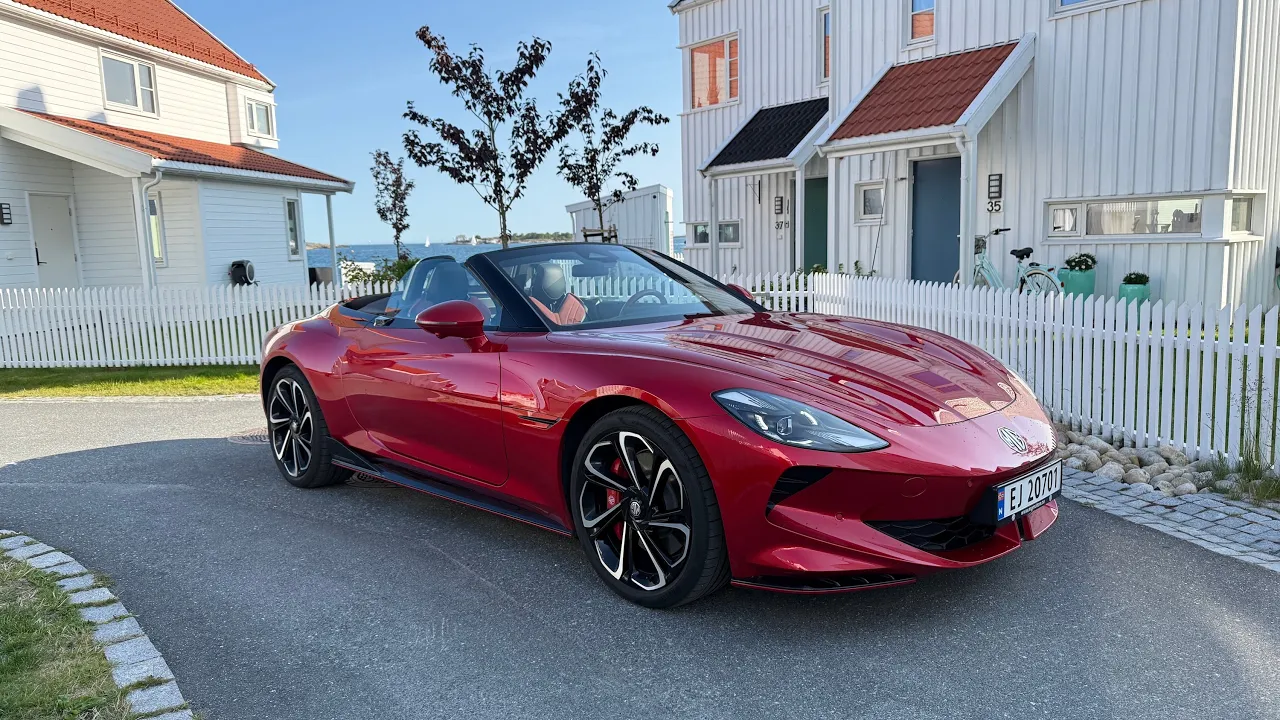 MG Cyberster GT AWD - Logoen sparer deg for massevis av penger!