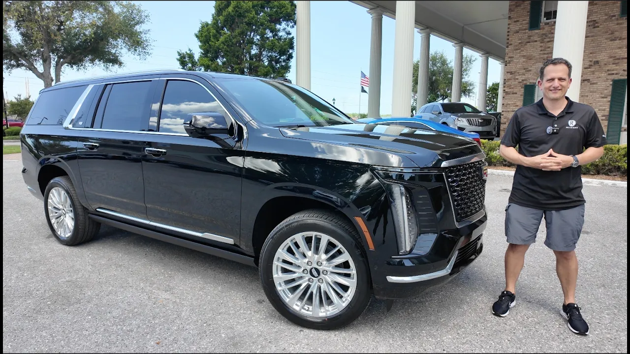 The 2026 Cadillac Escalade is a BETTER luxury SUV than a Lincoln Navigator