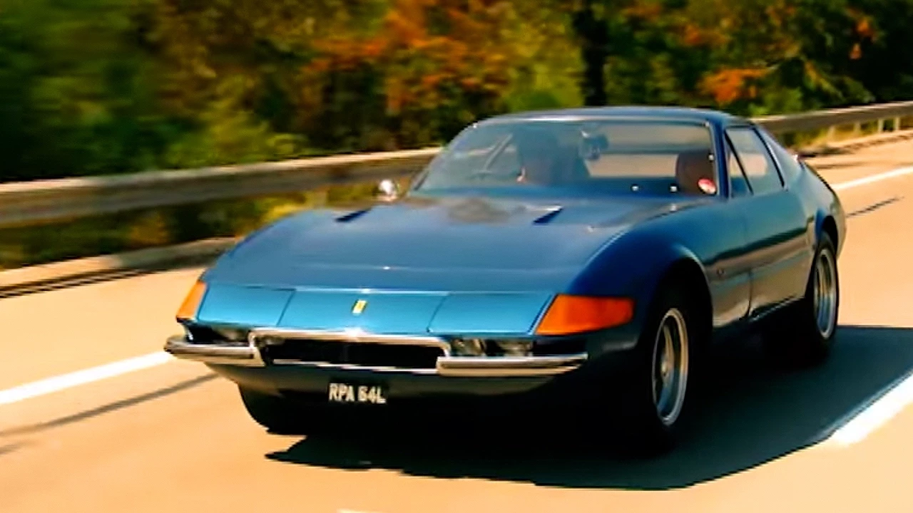 Ferrari Daytona Vs Superboat | Top Gear - Part 1