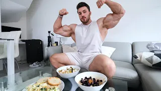 The Brandon Harding Bulking FULL DAY OF EATING (Building New Muscle)