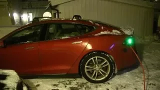 Tesla Model S charging efficiency for 230V/32A (7.4 kW)