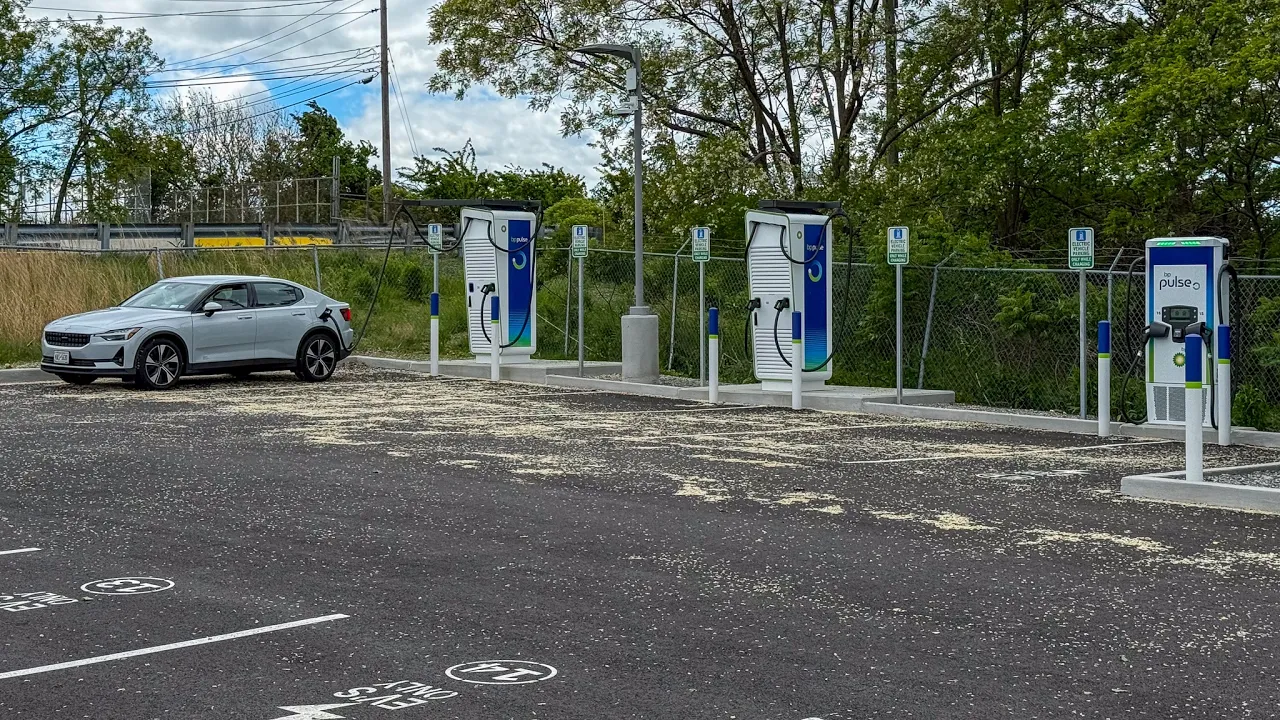 20 Ports Right By The Airport! BP Pulse's Boston Logan Giga Hub Full Tour