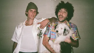 Justin Bieber & benny blanco - Lonely (Official Lyric Video)