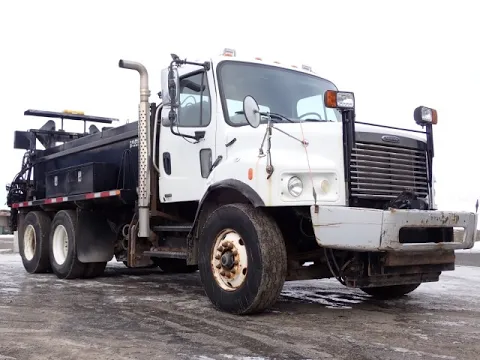 Freightliner M2106 2010 Thumbnail