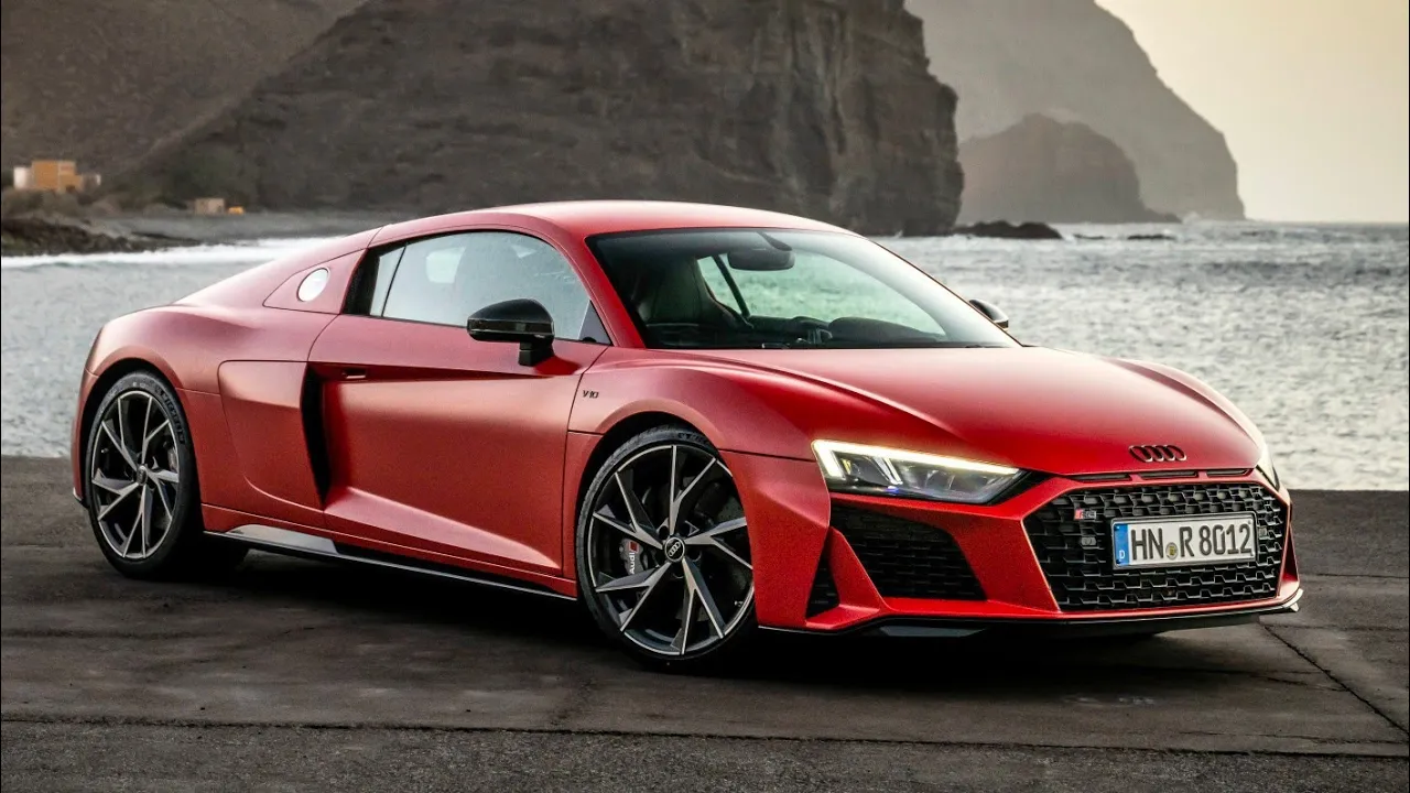 1st Drive New Audi R8 RWD Performance Coupé & Spyder 2022 | 4k