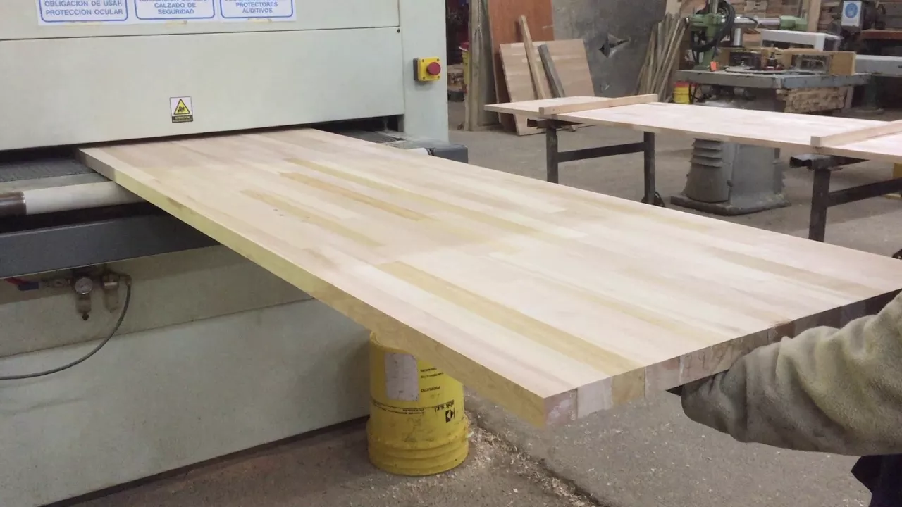 Video de Maderera Topic