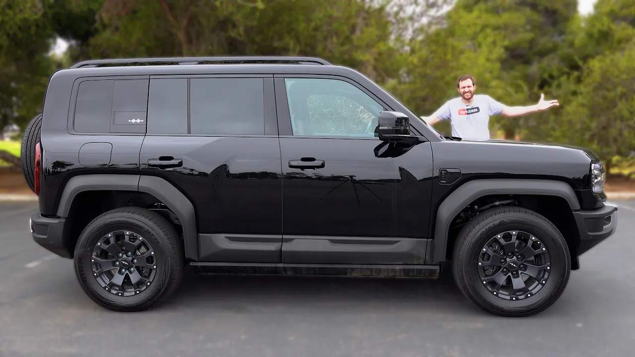 The Fangchengbao Leopard 5 Is a Quirky, Cool Chinese Off-Roader