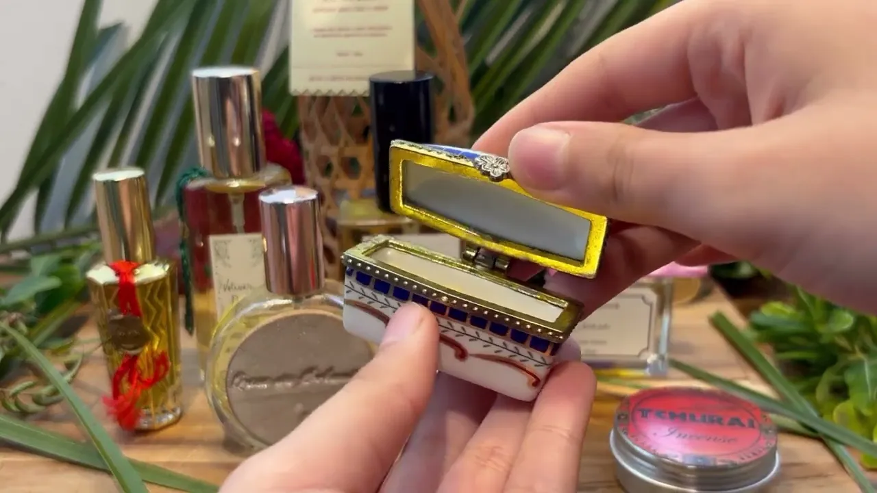 Vídeo de Perfumes Naturais e Cia
