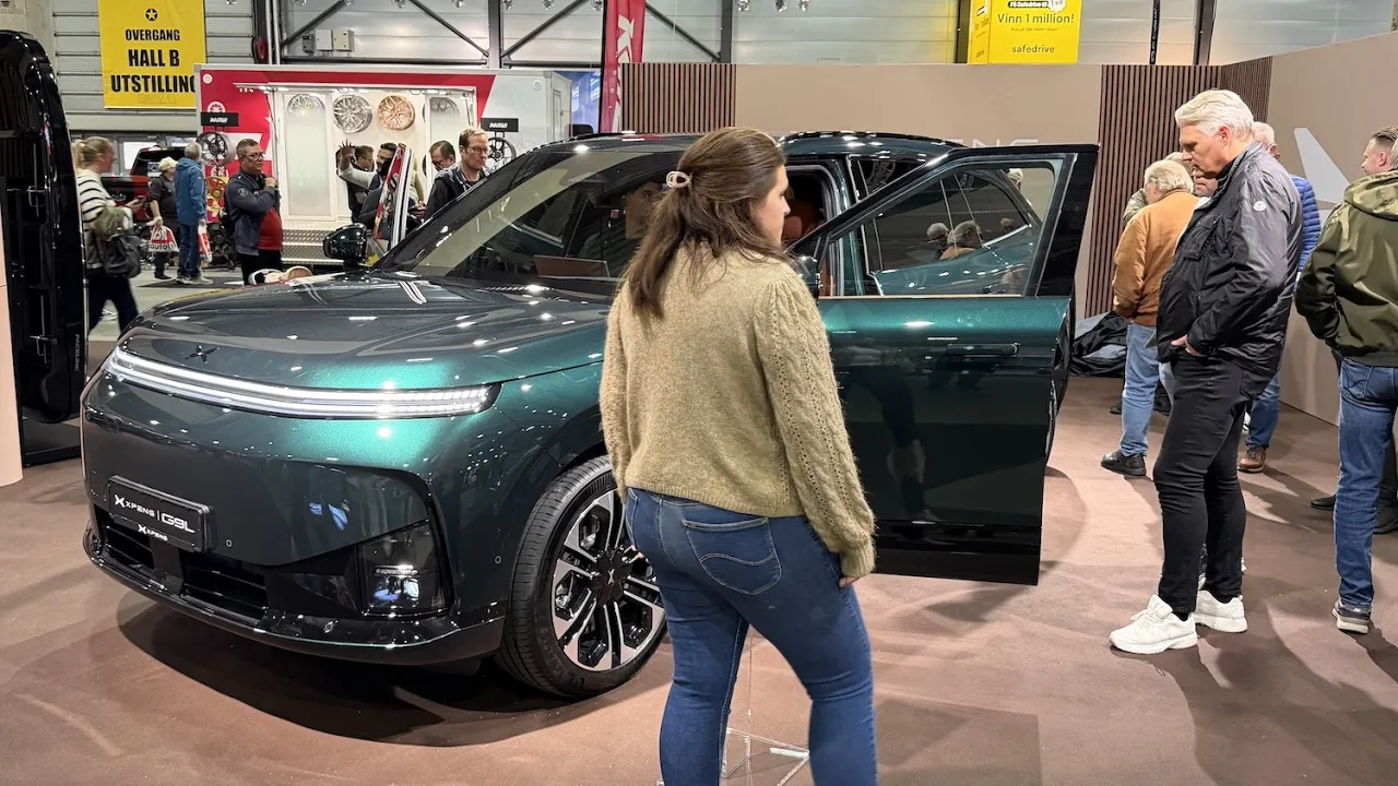 XPENG G9L med 7 seter vs X9 med 7 seter på Oslo Motor Show