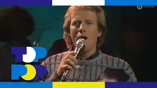 Koos Alberts - Waarom Ben Ik Met Kerstmis Zo Alleen - 1984 • TopPop