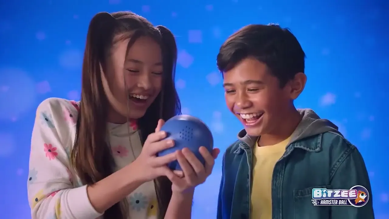 Развивающий шар-игрушка BITZEE Хомяки в шаре