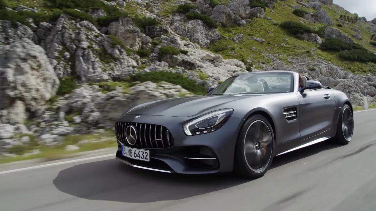 Mercedes Benz AMG GTC C Roadster - drive scenes