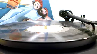 Cheech & Chong - Up In Smoke (Official Vinyl Video)