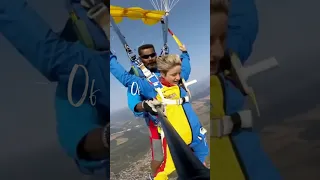 Faites votre baptême avec un saut en parachute tandem !