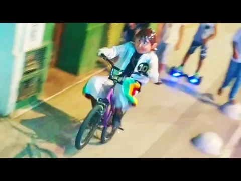 BEN10 EMPINANDO DE BIKE - TRENZINHO DA ALEGRIA