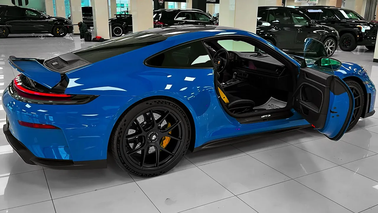 2025 Porsche GT3 Touring - Sound, Interior & Exterior Details
