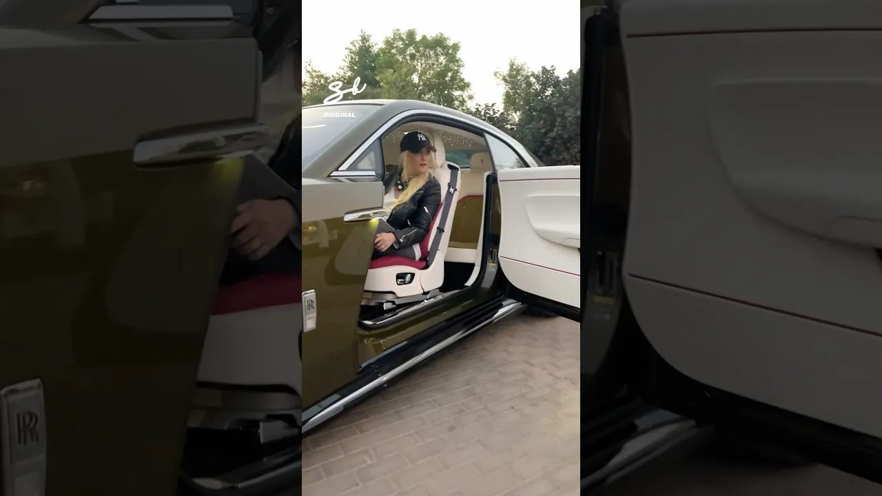 The World's First Electric Rolls-Royce! 🔥 ​⁠@sbxcars  #rollsroyce #electric #supercars