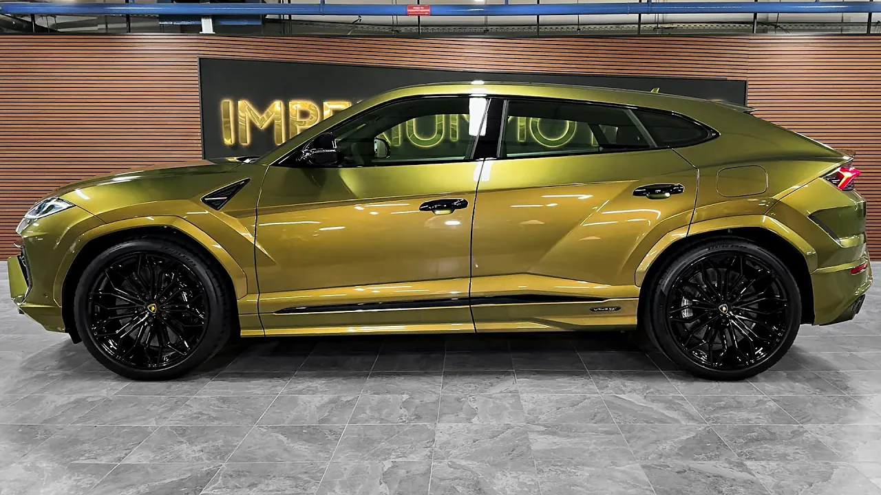 2025 Lamborghini URUS SE - FULL VISUAL REVIEW!