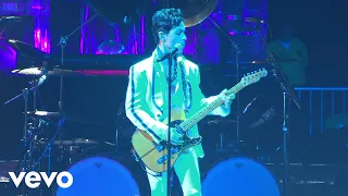 Prince - The Bird (Live At The Los Angeles Forum, April 28, 2011)