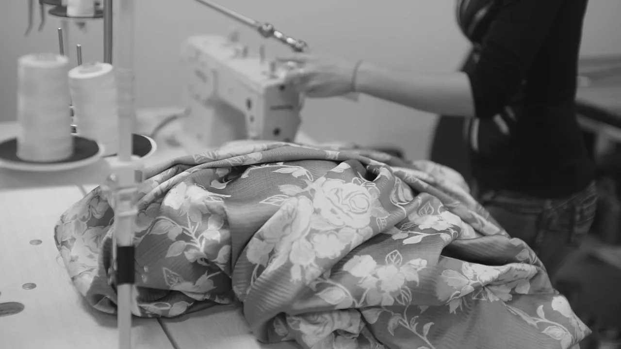 Люверс матовий світле-золото