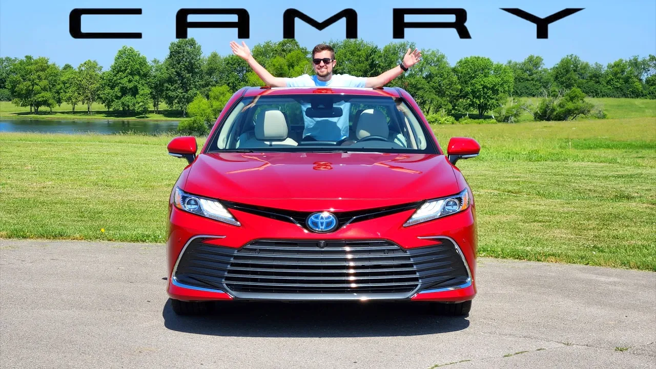 Still a Great Choice! -- Does the 2023 Toyota Camry BEAT the New Accord after 7 Days??