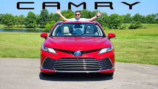 Still a Great Choice! -- Does the 2023 Toyota Camry BEAT the New Accord after 7 Days??