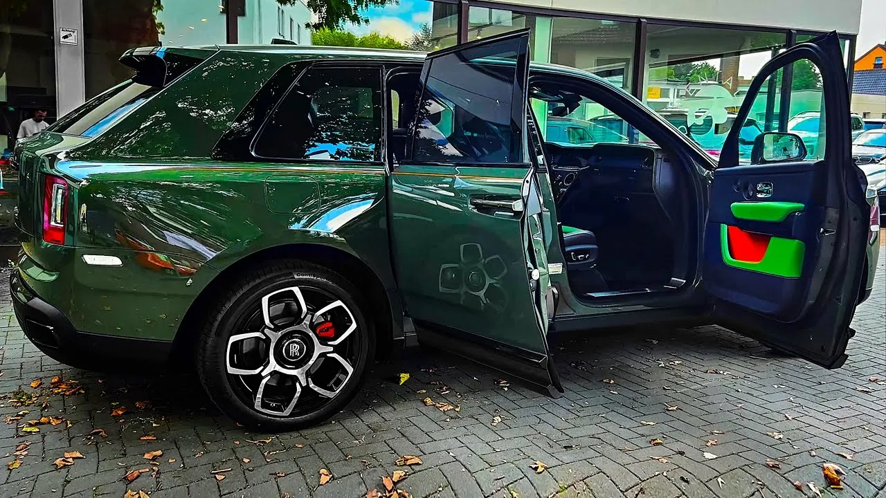 Rolls Royce Cullinan (2023) - Ultra Luxury Expensive SUV!