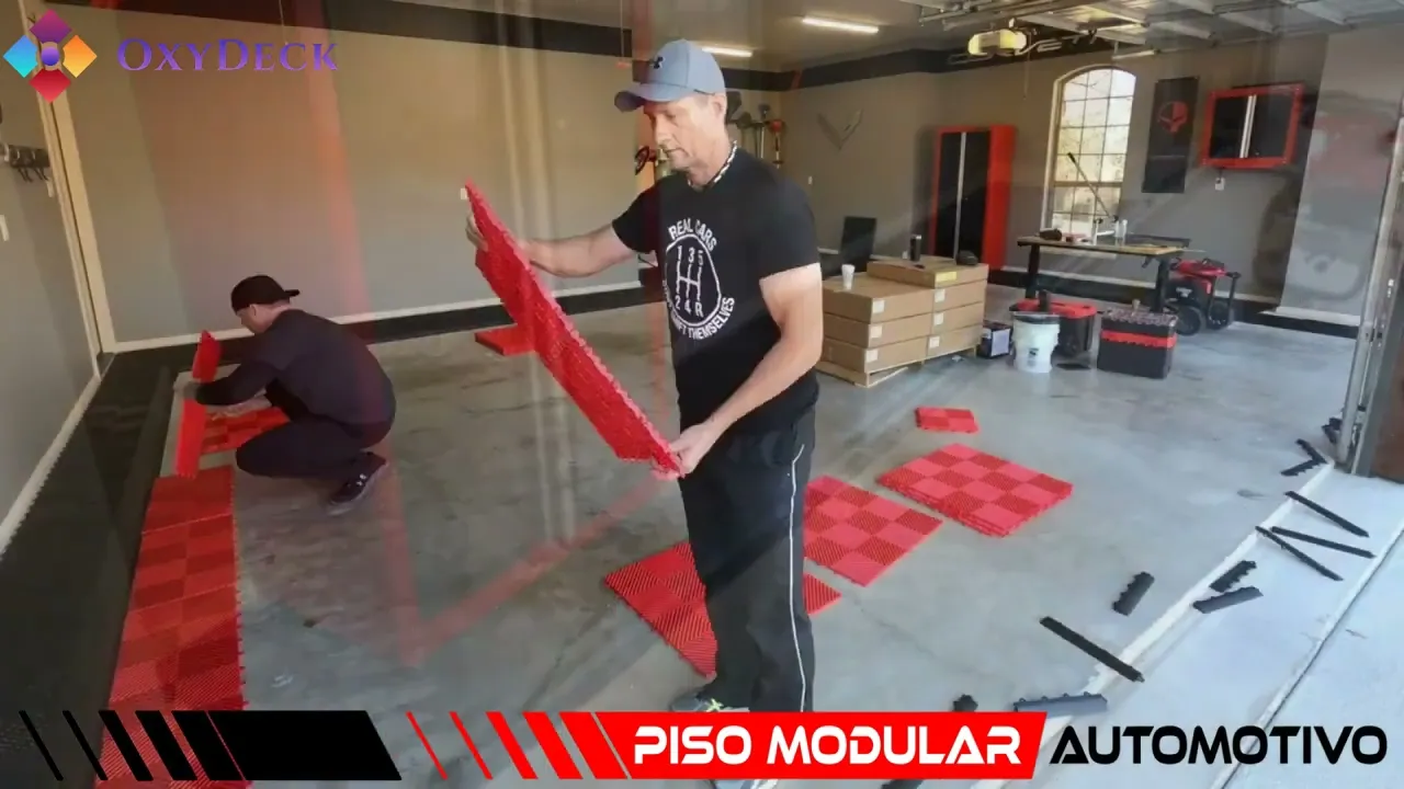 Video de OxyDeck - Modular Floor Tiles