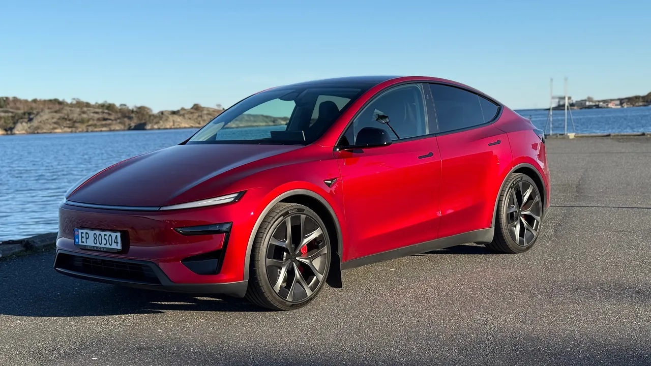 Tesla Model Y Performance - Mer enn bare moro