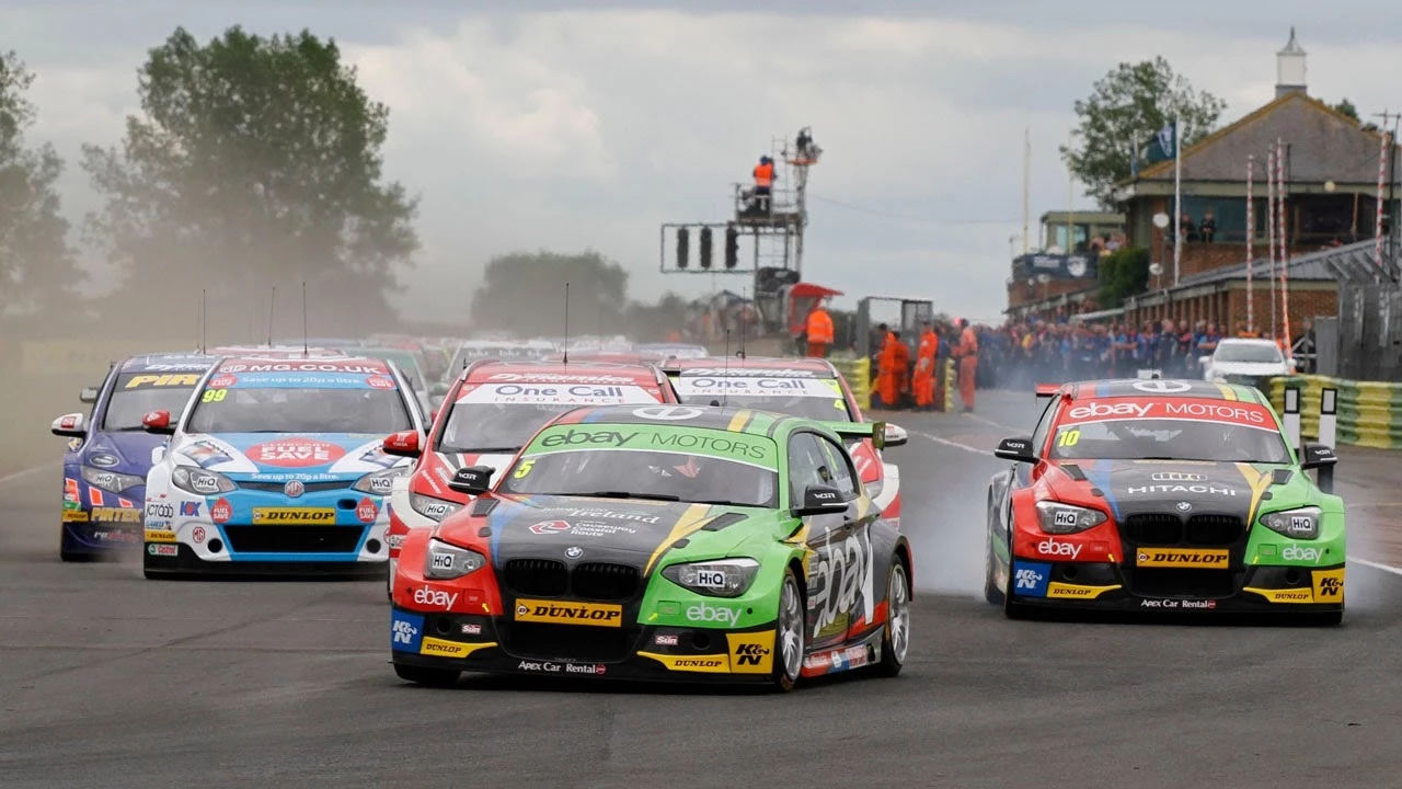 2014 Dunlop MSA British Touring Car Championship - highlights from Croft