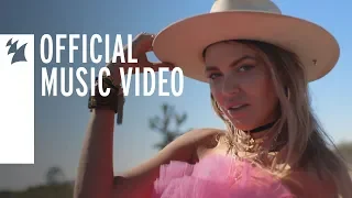 Bella Hunter - Deja Vu (Official Music Video)