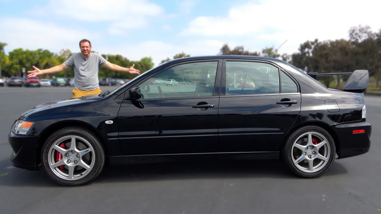 The Mitsubishi Lancer Evolution VIII Was a Cool Super Sedan